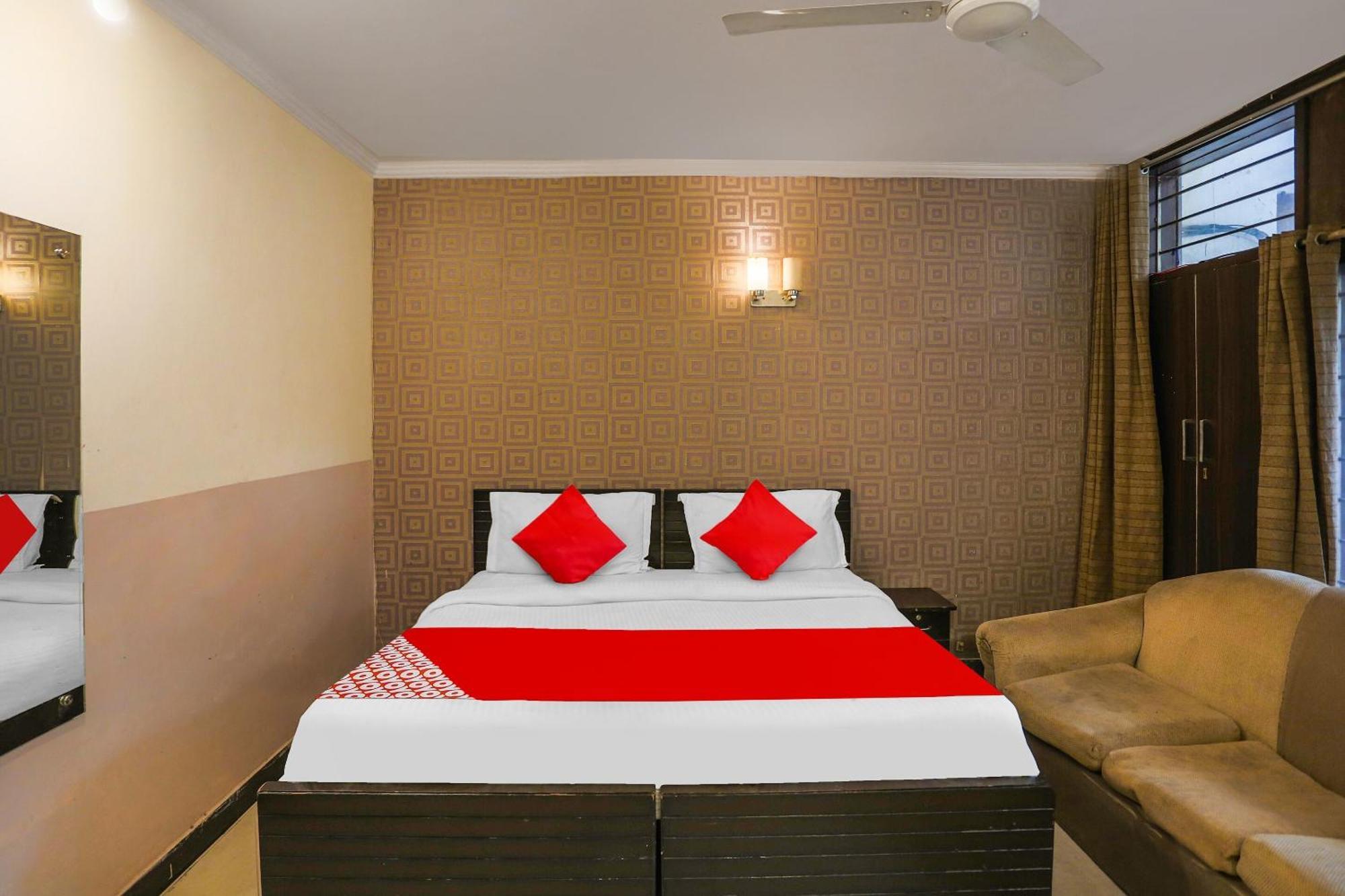 Hotel O Royal Galaxy Нью-Делі Екстер'єр фото