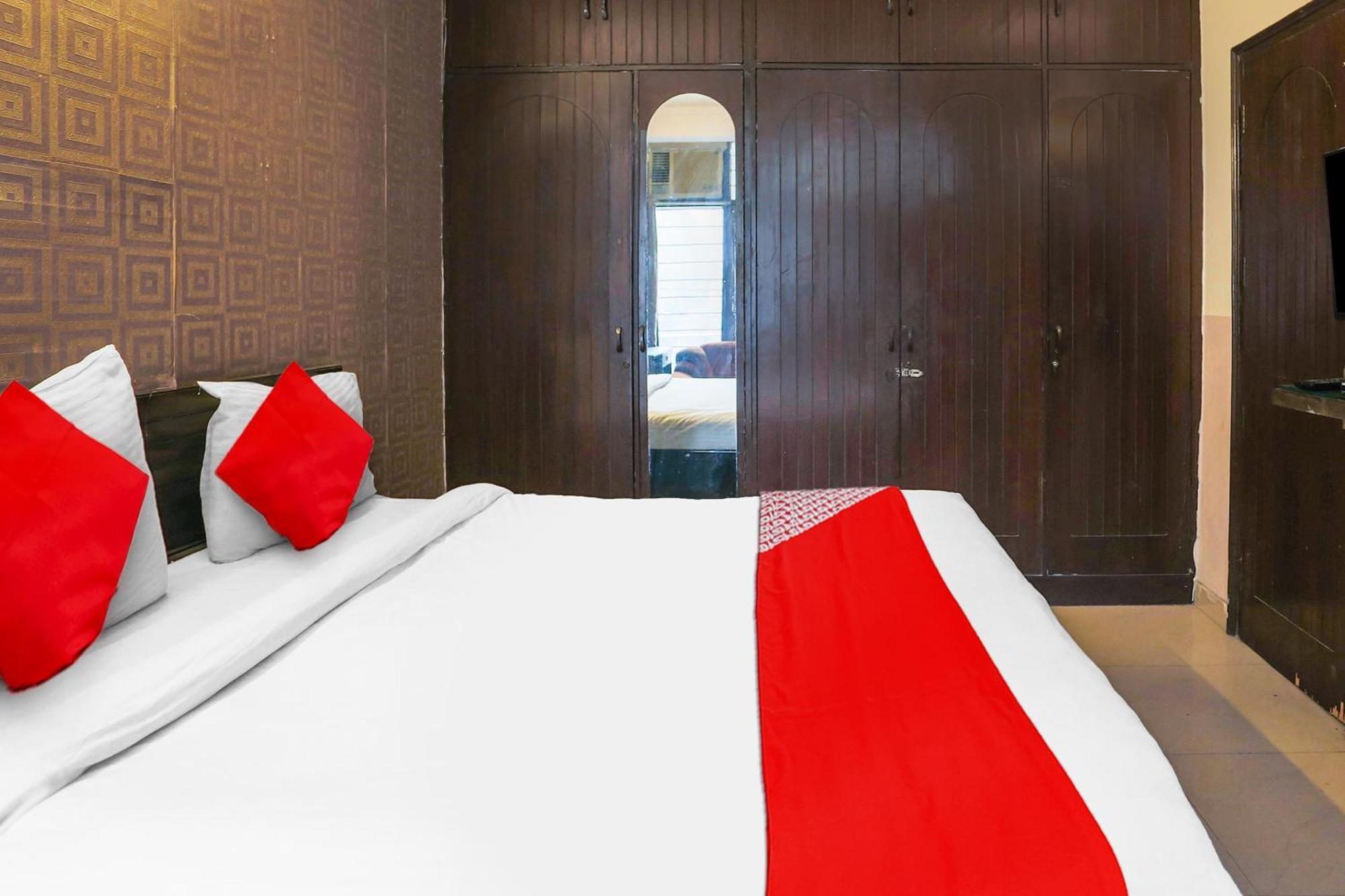 Hotel O Royal Galaxy Нью-Делі Екстер'єр фото