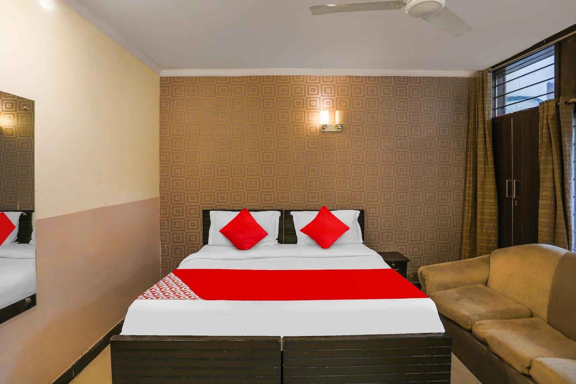 Hotel O Royal Galaxy Нью-Делі Екстер'єр фото